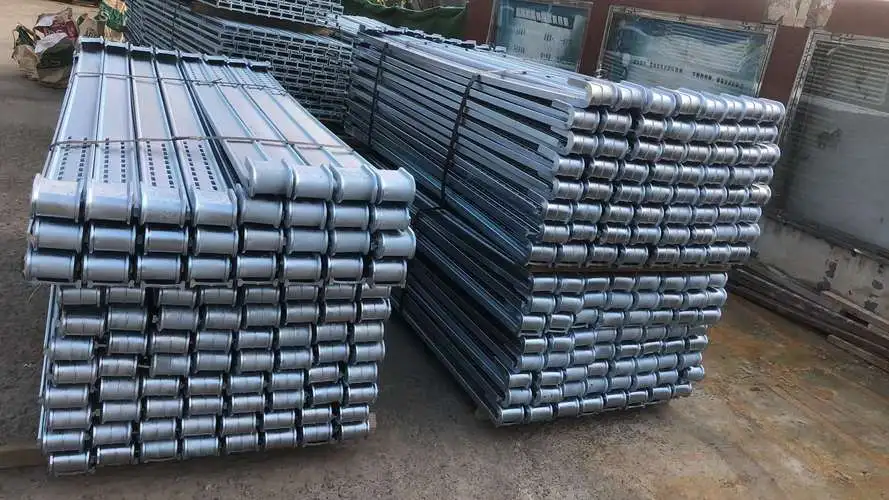 方柱扣